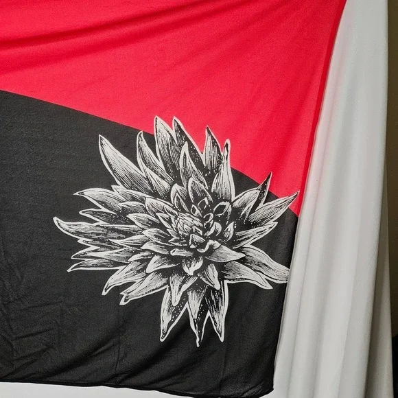 Large Black and  Red Women's Scarf 32 X 56 - Picture 2 of 2